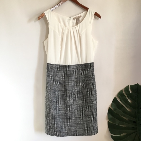 Banana Republic Dresses & Skirts - Banana Republic sleeveless dress NWOT